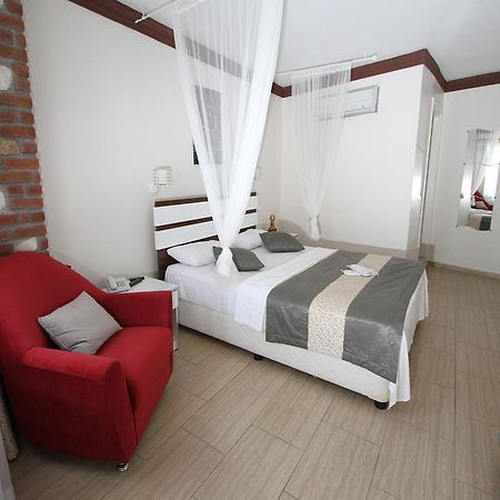 Destina Hotel Bozcaada Esterno foto
